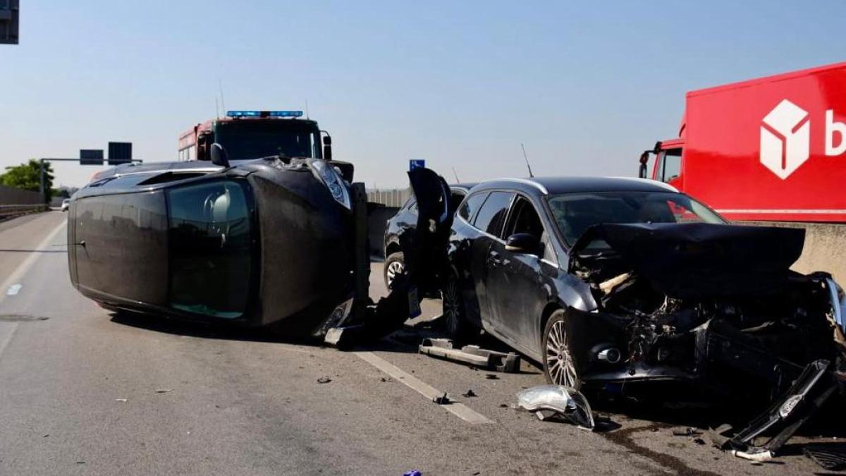 Incidente Stradale Sulla Statale 100: Coinvolte Quattro Auto, Una Si ...