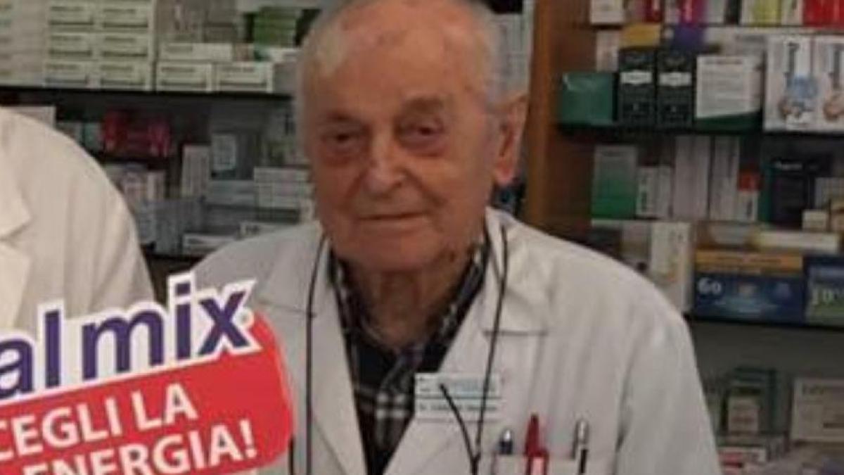 Investito sulla sua bici da auto pirata: 98enne (ex farmacista) muore dopo  quasi due giorni di agonia | Corriere.it