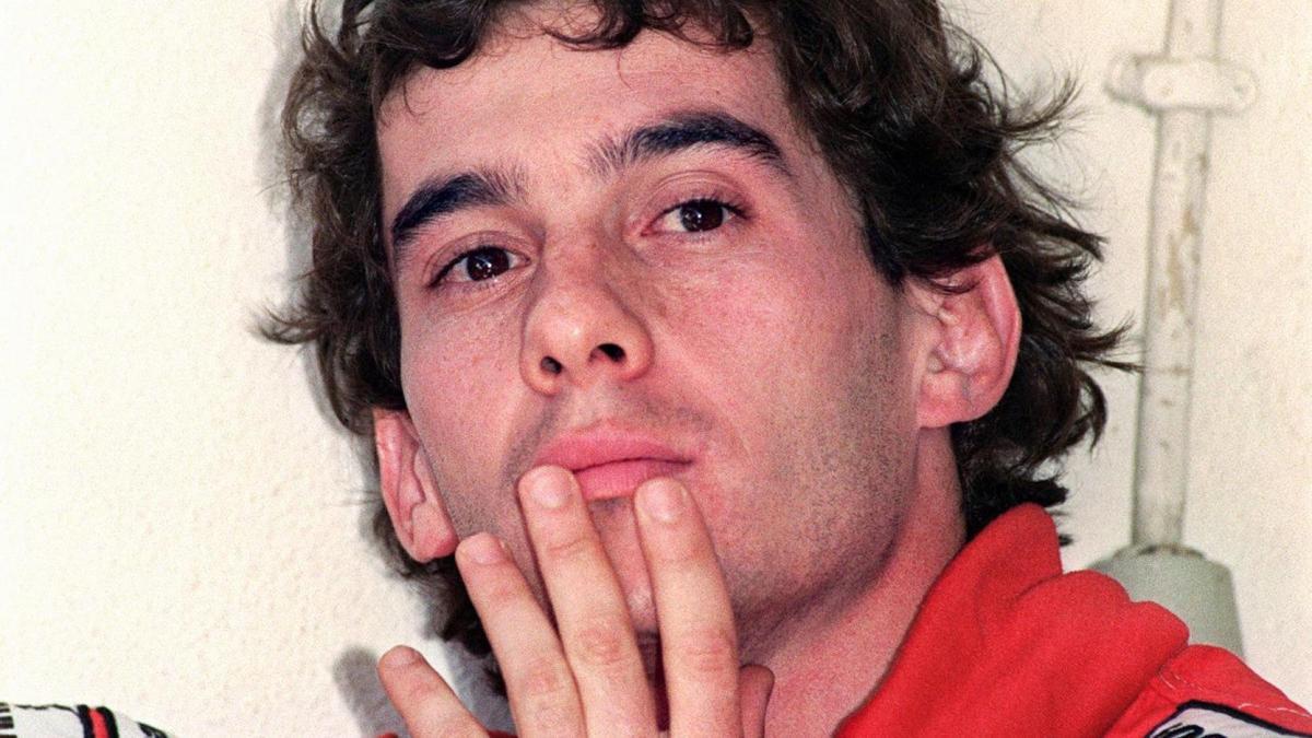 Ayrton Senna, the last night before his death in Imola: the thought of leaving, the desire to beat Schumi, the family quarrels