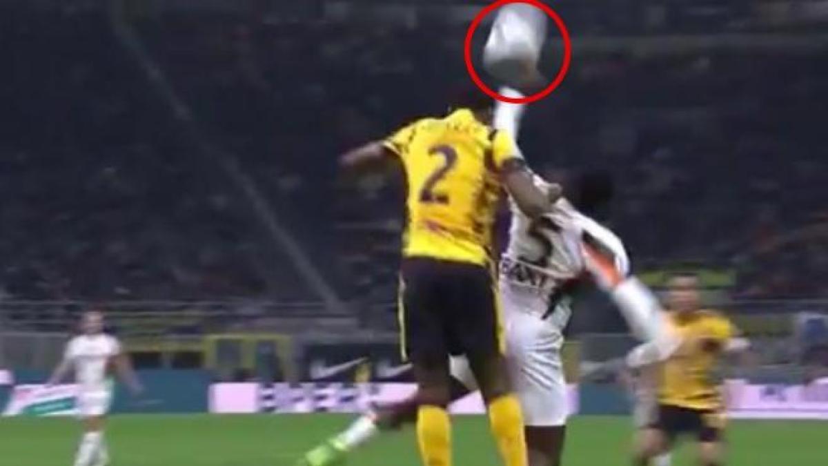 Haps colpisce con la mano in area, ma non è rigore: proteste Inter, cosa è successo