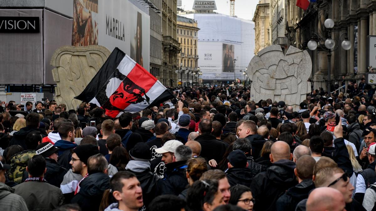 Napoli-Eintracht, Il Prefetto Vieta La Vendita Dei Biglietti Ai ...