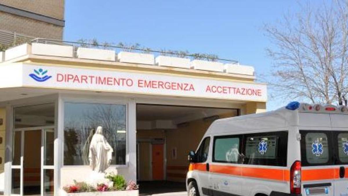 VINCI È IN OSPEDALE? 😢 ANTO PIANGE… *si prende cura* 