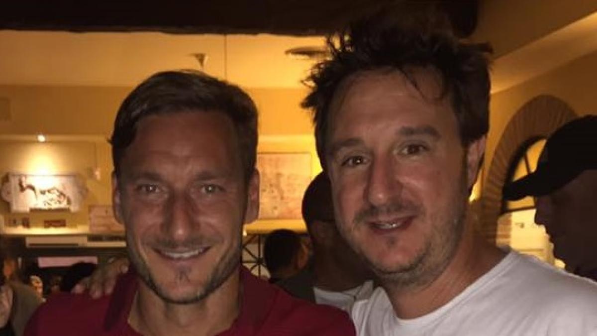Ilary Blasi dines with Angelo Marozini, Francesco Totti’s cousin