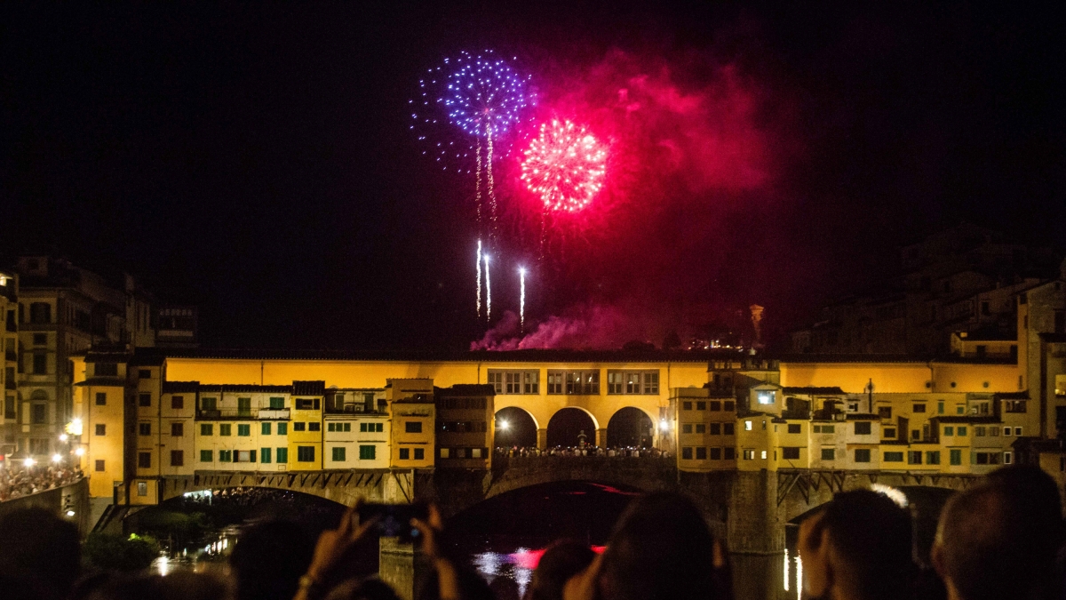 L'appello per fermare i «fochi» di San Giovanni a Firenze «per Gaza»: una lettera di 120 cittadini, ma i fochi si faranno