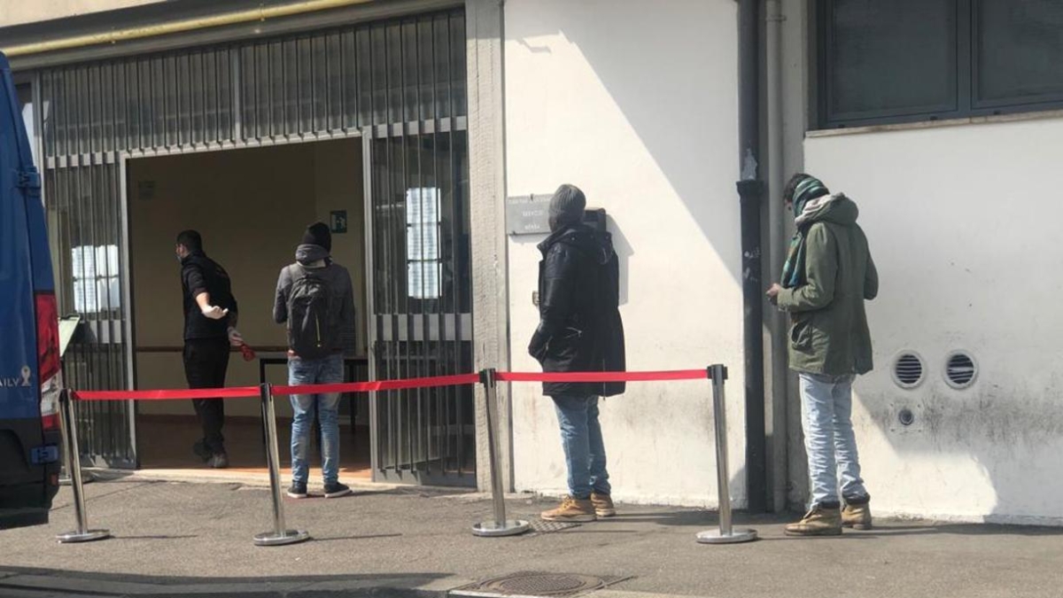 Chi era Yassin, il clochard morto a pochi passi dalla mensa della Caritas di Firenze