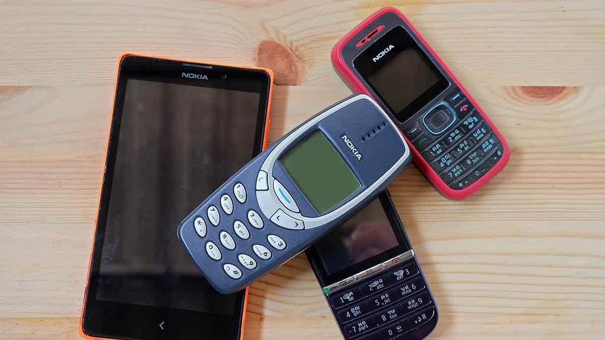 I Vecchi Cellulari Che Valgono Una Fortuna Il Revival Di Alcuni Modelli Storici Corriere It