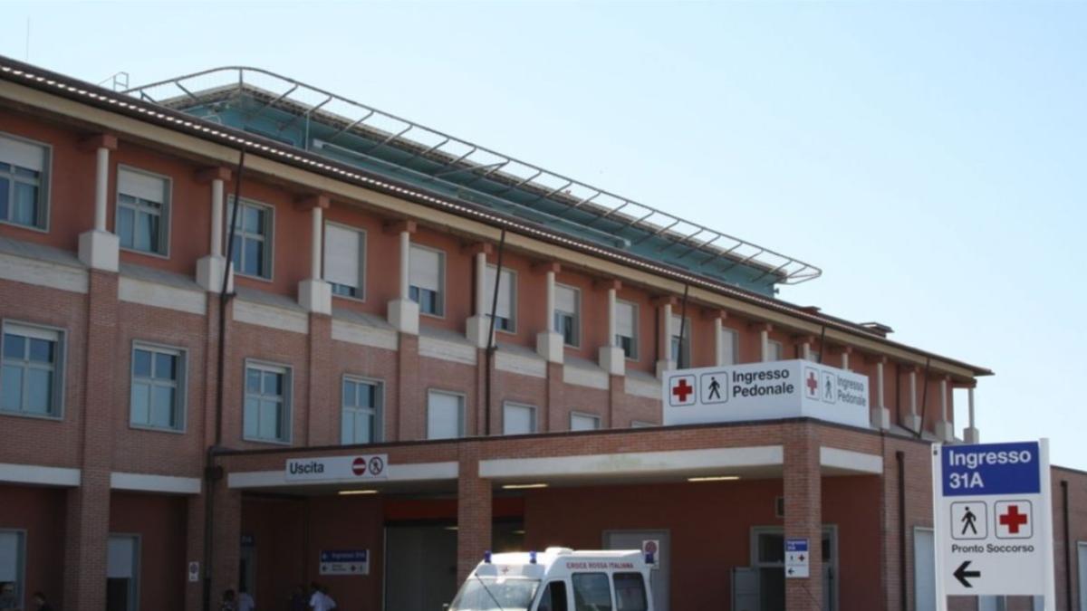 Pisa, caos al pronto soccorso di Cisanello: la famiglia di un paziente offende e minaccia per l'attesa