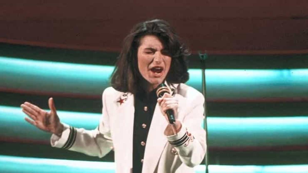 La solitudine di Laura Pausini trent'anni fa trionfava a Sanremo