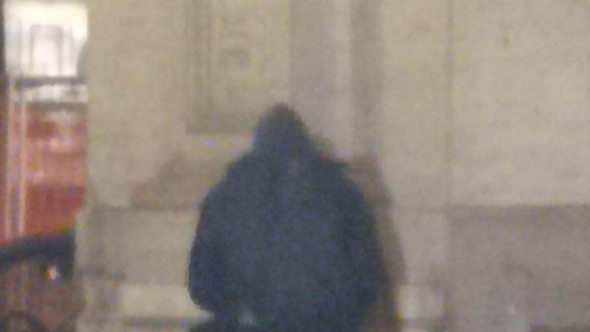 Napoli, il Morelli (il parcheggio più bello al mondo) di nuovo occupato