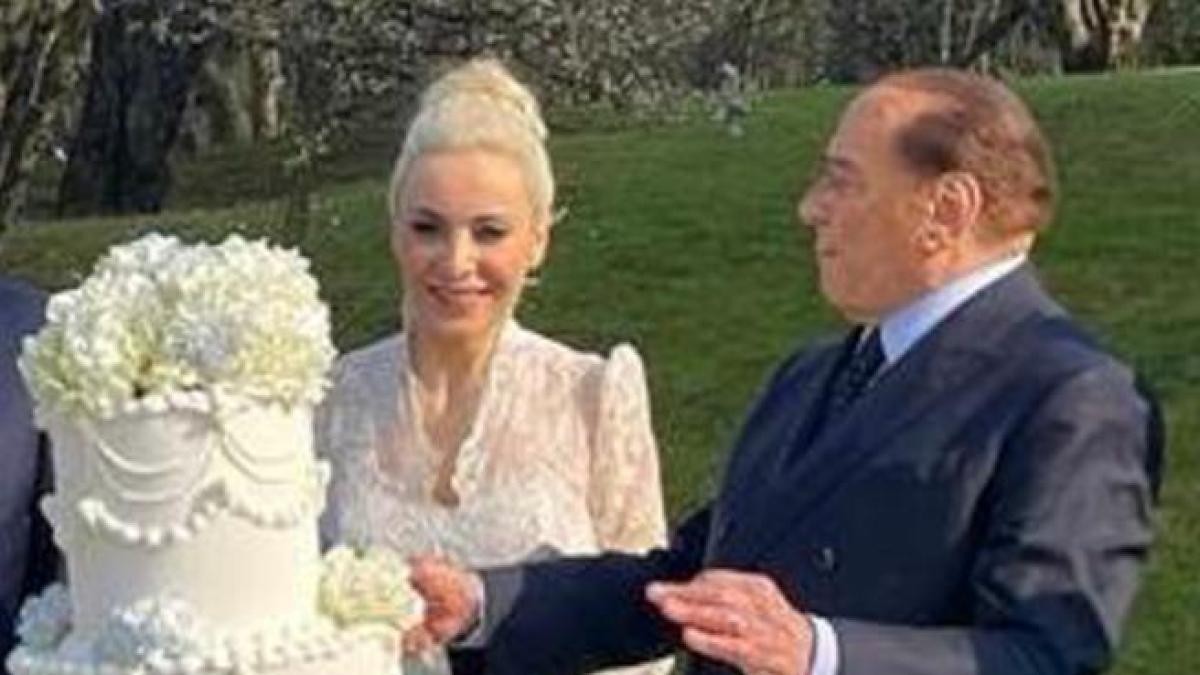 Marta Fascina incinta, bocche cucite tra i familiari della «sposa» di  Silvio Berlusconi: «Noi fuori dal gossip»