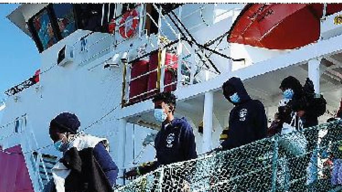 Anche Due Scafisti Tra I Migranti Sbarcati A Carrara Scoperti E