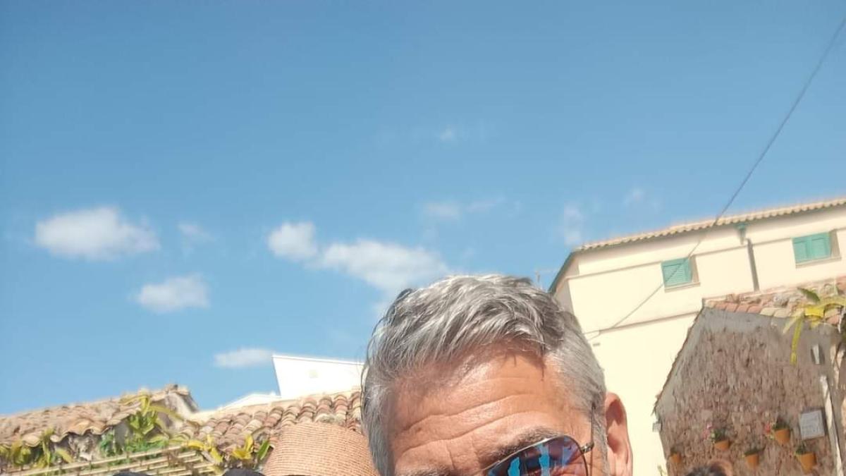 George Clooney in Sicilia per il party della make-up artist Charlotte ...