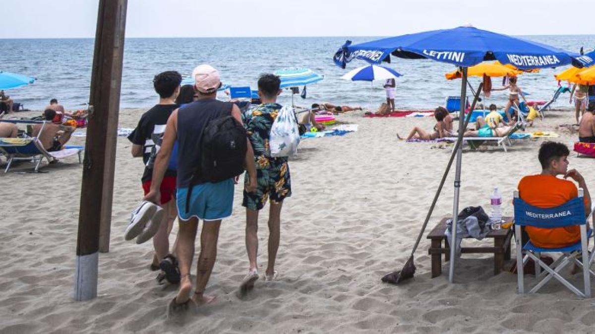 Spiagge di Capocotta, Consiglio di Stato respinge il ricorso degli attuali  gestori: devono restituire i chioschi a fine stagione | Corriere.it