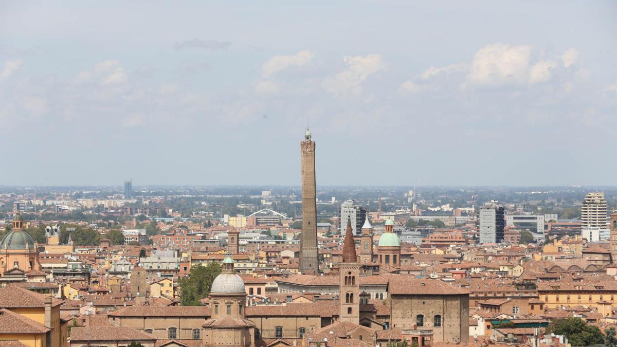 Qualità della vita, la classifica: Bologna è terza in Italia. Nella top ten ci sono anche Parma e Reggio Emilia
