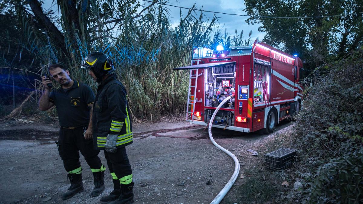 Ponte Mammolo, Brucia (di Nuovo) La Discarica: Vigili Sul Posto, Alta ...