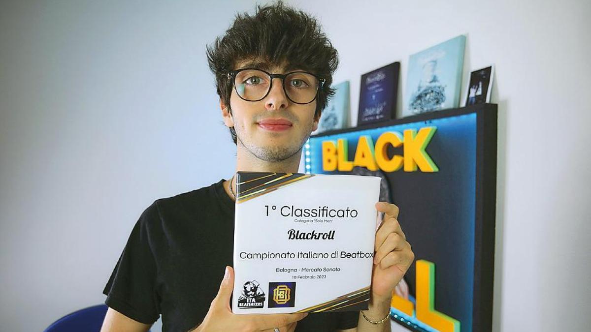 Alberto Niero «Suonare con la voce è il mio lavoro». Il campione