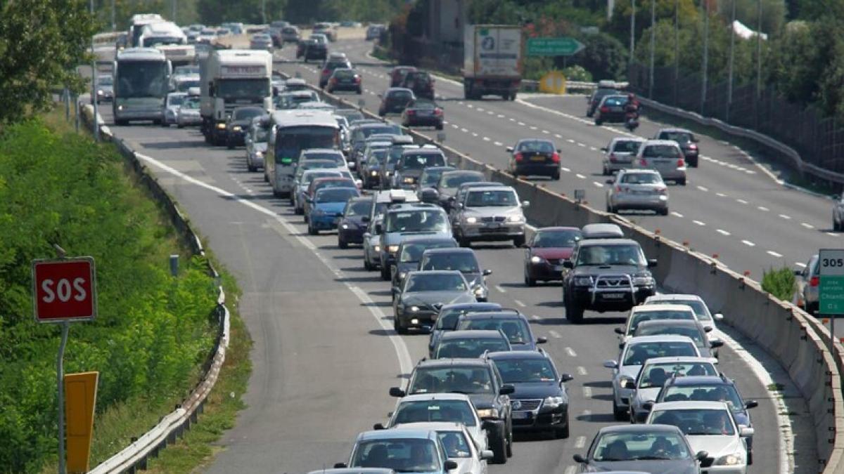 Incidente Sull'A1, Si Ribalta Camion A Ferentino: 6 Mezzi Coinvolti, 2 ...