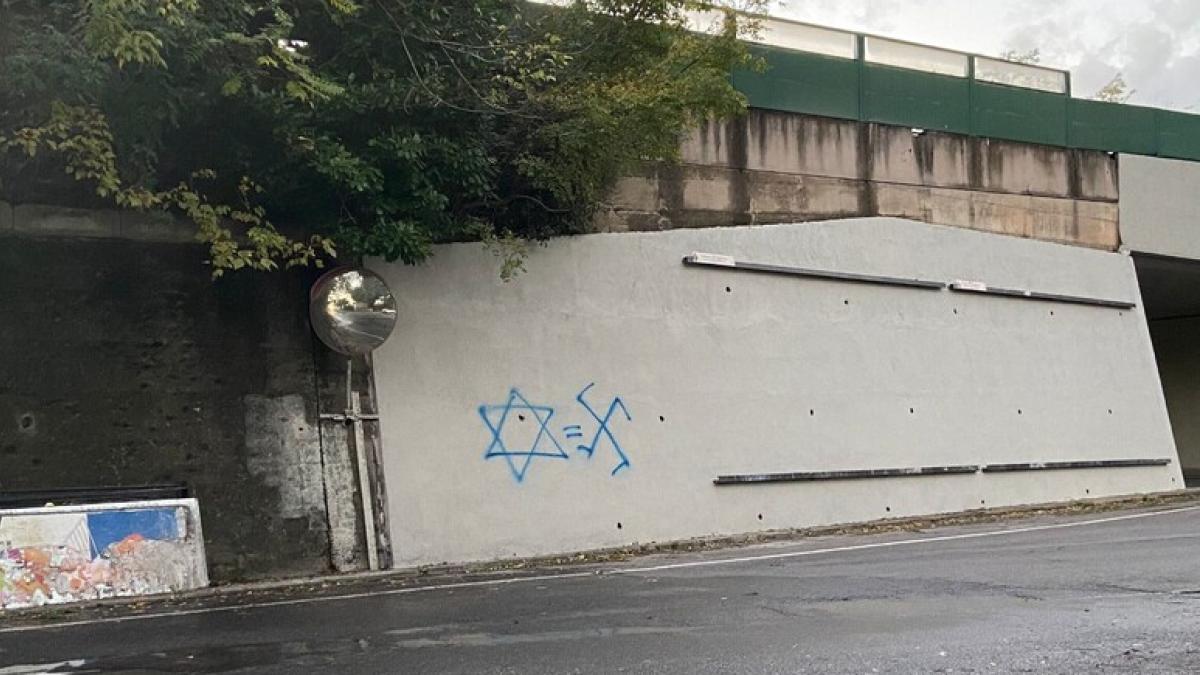 Scritte Antisemite In Provincia Di Siena Indagini Corriere It