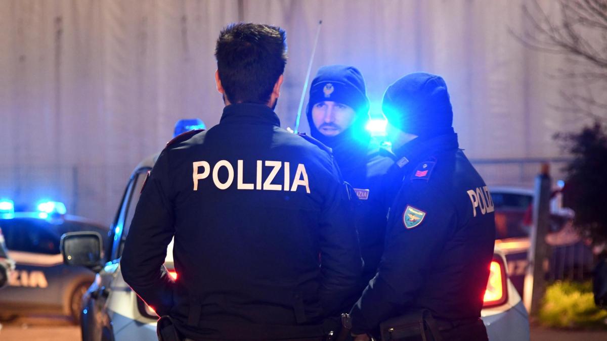 Prato, regolamento di conti tra gang cinesi: uomo preso a colpi di mazza, è in fin di vita