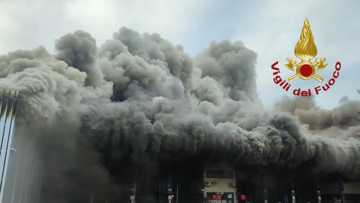 Rome, the fire at the Malagrotta landfill was extinguished after 18