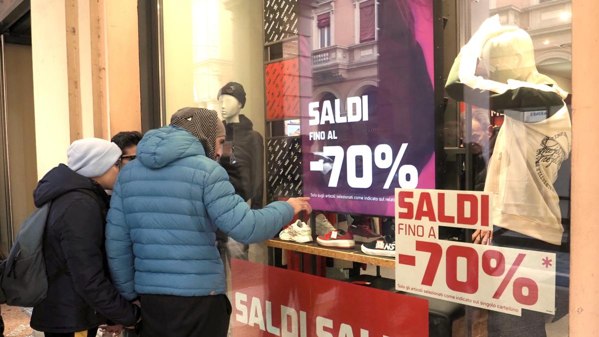 Saldi invernali 2023 in Veneto: quando iniziano e quali sono le nuove  regole a tutela dei consumatori - CorrieredelVeneto.it