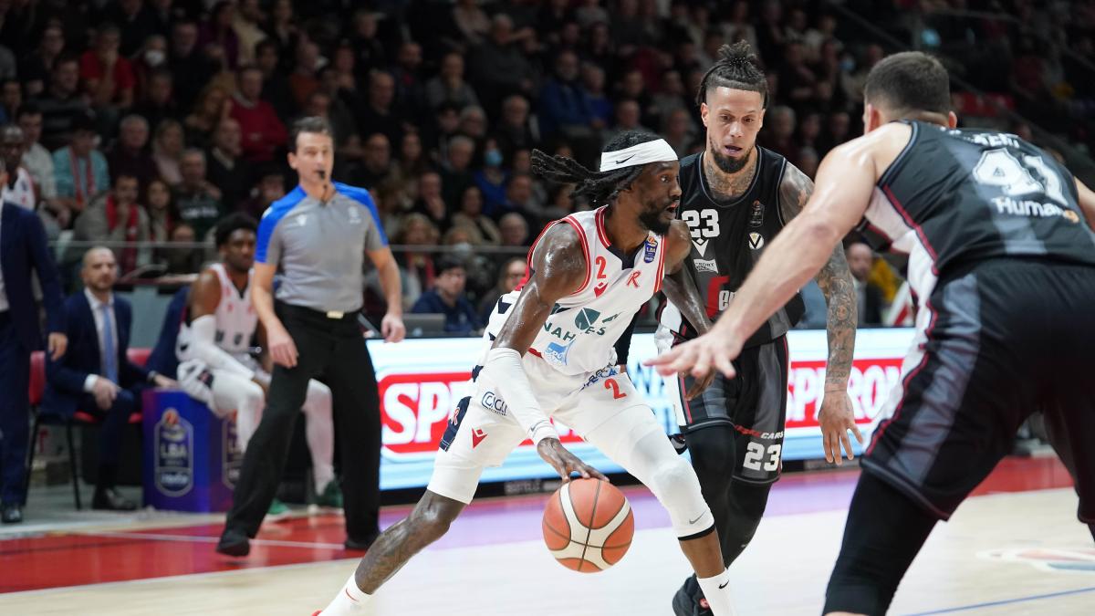 Reggio Emilia-Bologna 72-66, la Virtus conclude terza l'andata e in Coppa  Italia affronterà proprio la Unahotels