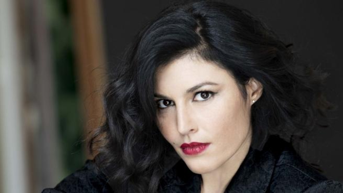 Giusy Ferreri: «La cassiera? Mi dovevo mantenere. Mai stata a Bangkok, ma vivo in un borgo tra asini e galline»