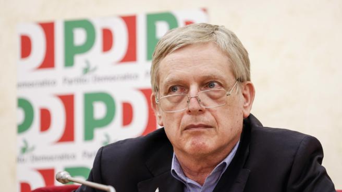 Gianni Cuperlo in Puglia per sostenere Decaro: «Bisogna combattere le logiche opache. Qui 20 anni di buon governo»