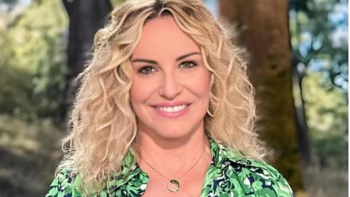 Antonella Clerici in tv: gli inizi a Telereporter, l'esperienza a Dribbling con Gianfranco De Laurentiis, la vita privata, 7 segreti