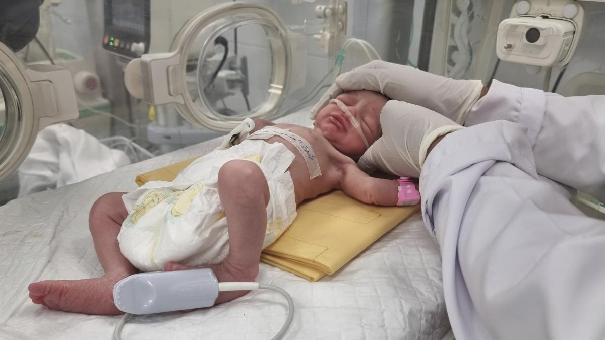 Sabreen, la pequeña que nació en Gaza mientras su madre moría en un ataque