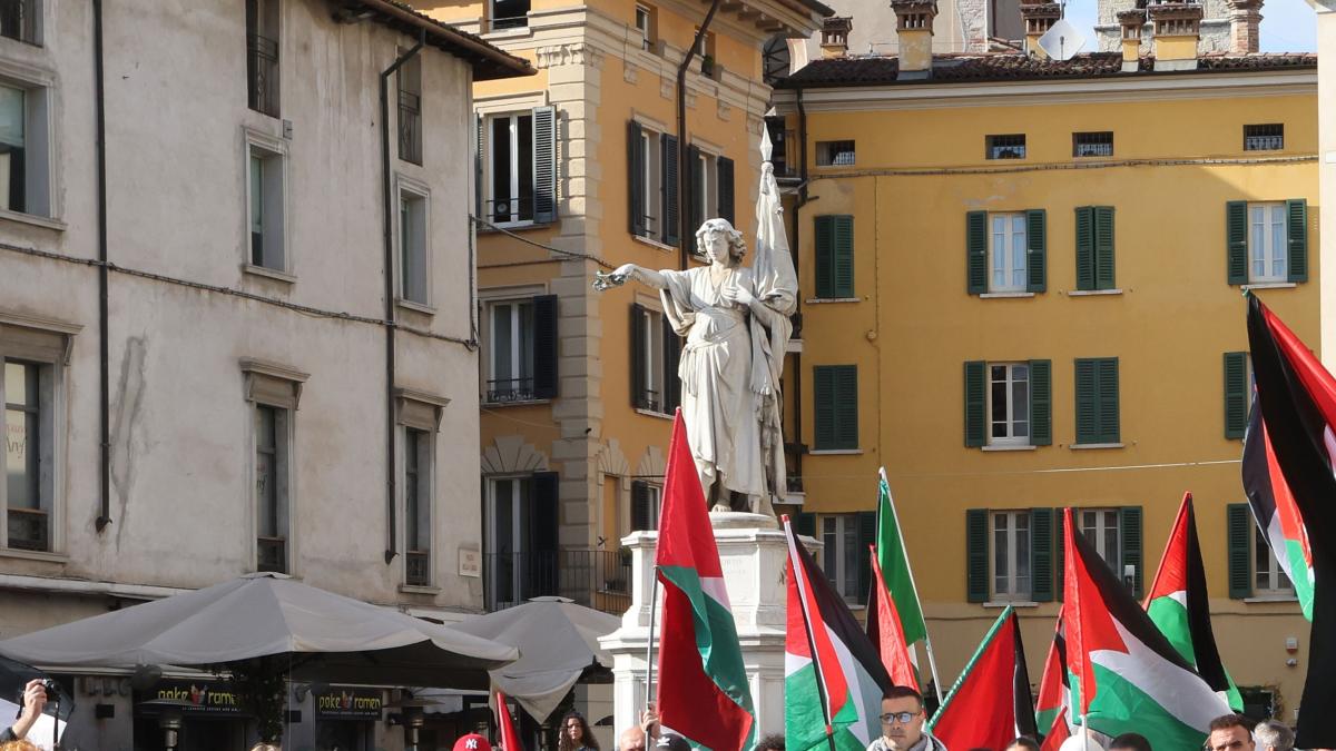 Lo scontro sul 25 aprile, chi attacca, chi vieta, chi cancella: il cortocircuito sulla Liberazione