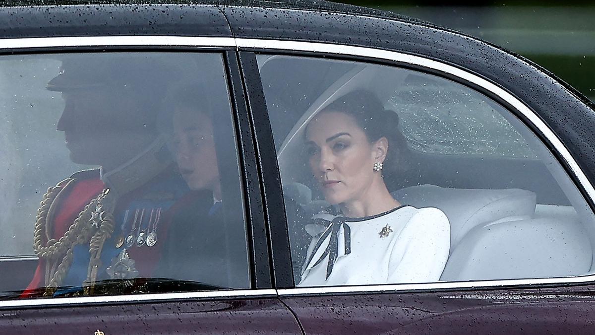 Trooping the Colour, Kate e Carlo insieme a Londra, la famiglia reale di  nuovo riunita | Corriere.it