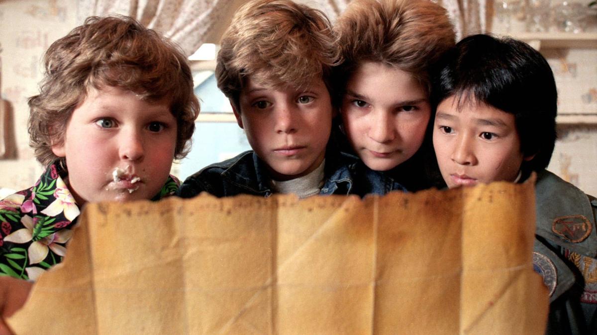 «I Goonies» compie 40 anni: chi è diventato avvocato, chi ha vinto un Oscar, chi non c'è più, ecco che fine ha fatto il cast