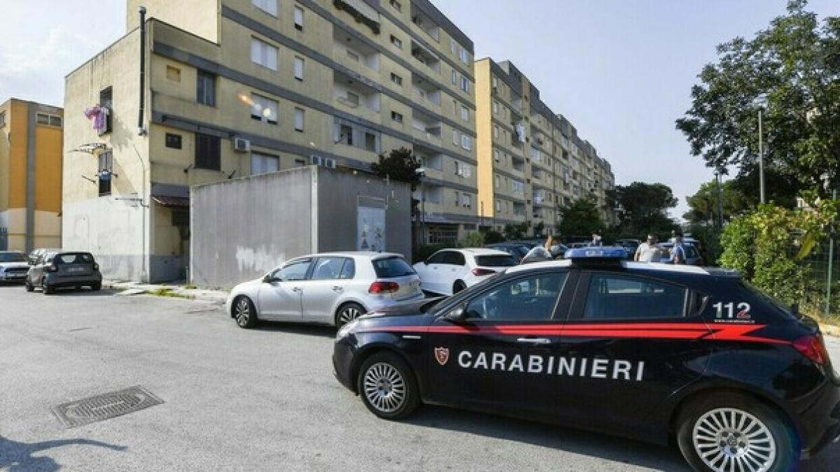 Caivano, spari al campo nomadi: trovati otto bossoli