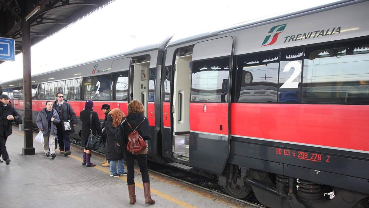 Ferrovie, «verifiche tecniche» tra Firenze e Bologna provocano ritardi fino a 2 ore