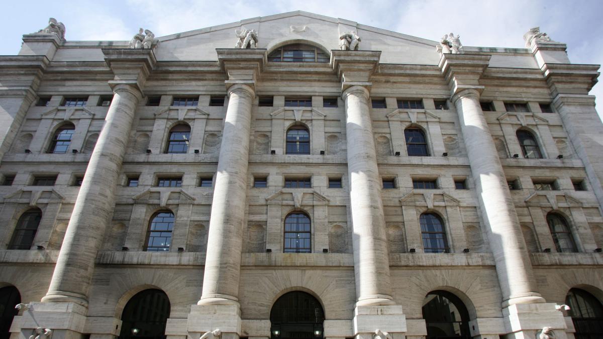 Banche, cosa succede ora? Non solo Unicredit su Bpm: Intesa e Bper, le mosse di Crédit Agricole e il nodo Mps