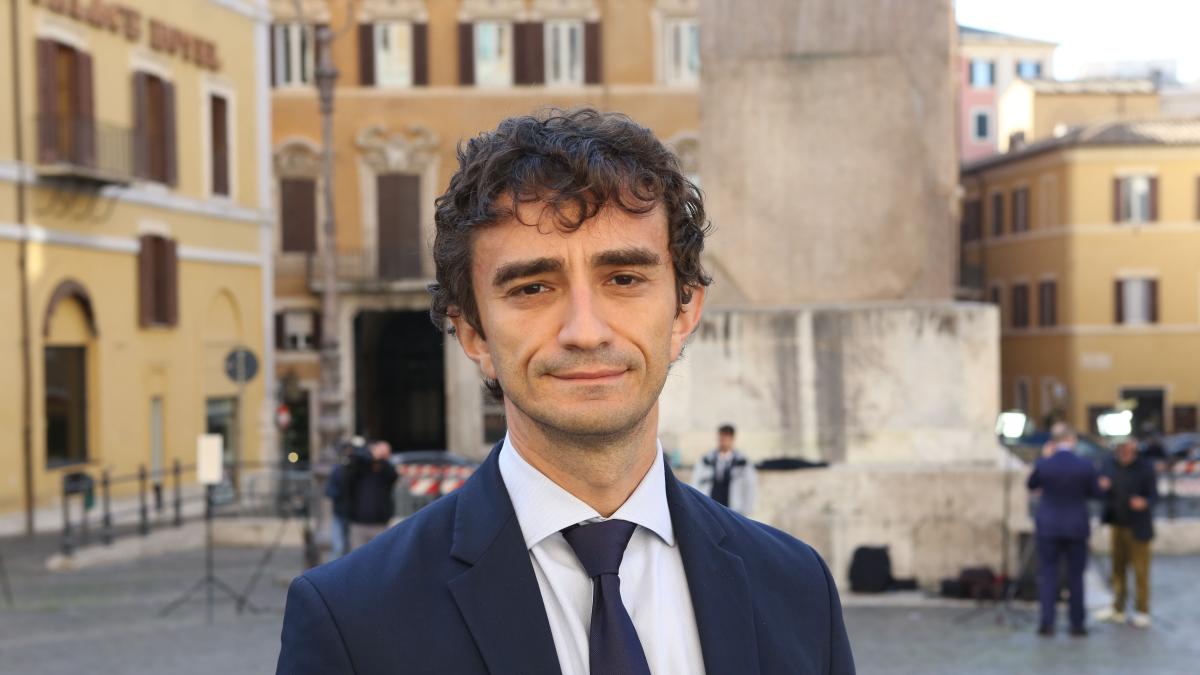 Bignami, fedelissimo di Meloni: FdI, il ruolo di capogruppo, le battaglie e la foto delle polemiche 