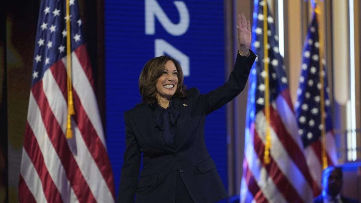 Lema de la lección familiar “El pueblo”: La tercera vía por Kamala Harris