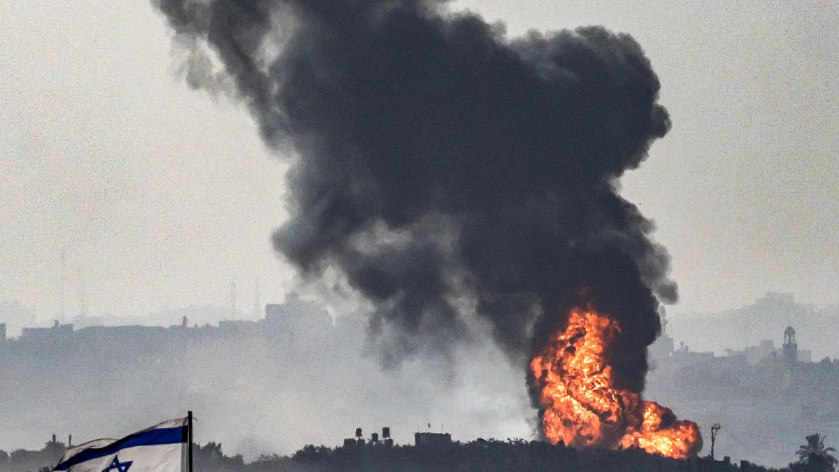 Nuovi raid di Israele su Beirut e Damasco. Netanyahu: «Abbiamo ucciso il successore di Nasrallah». Ma l'esercito lo smentisce