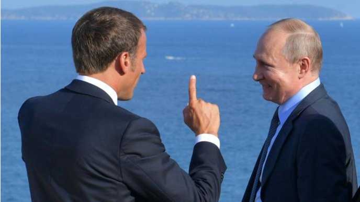 Kiev, telefonata (di due ore) tra Macron e Putin, la prima dopo tre anni | Così l Kiev, telefonata (di due ore) tra Macron e Putin, la prima dopo tre anni | Così l