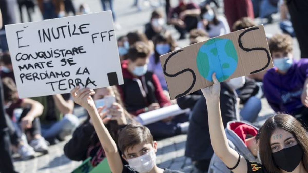 Firenze e Lucca, sciopero globale per il clima: «Fridays for Future» torna in piazza venerdì 11 aprile, per sensibilizzare all'urgenza della crisi ambientale