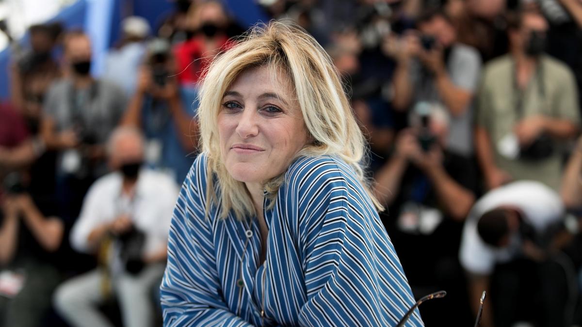 Valeria Bruni Tedeschi: «La nostra società non vuole i diversi, recito per includere»