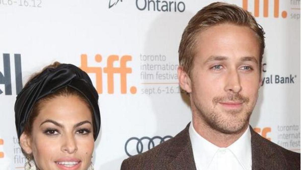 Eva Mendes e Ryan Gosling, niente cellulare o social alle figlie di 8 e 10 anni, né accesso al web incontrollato