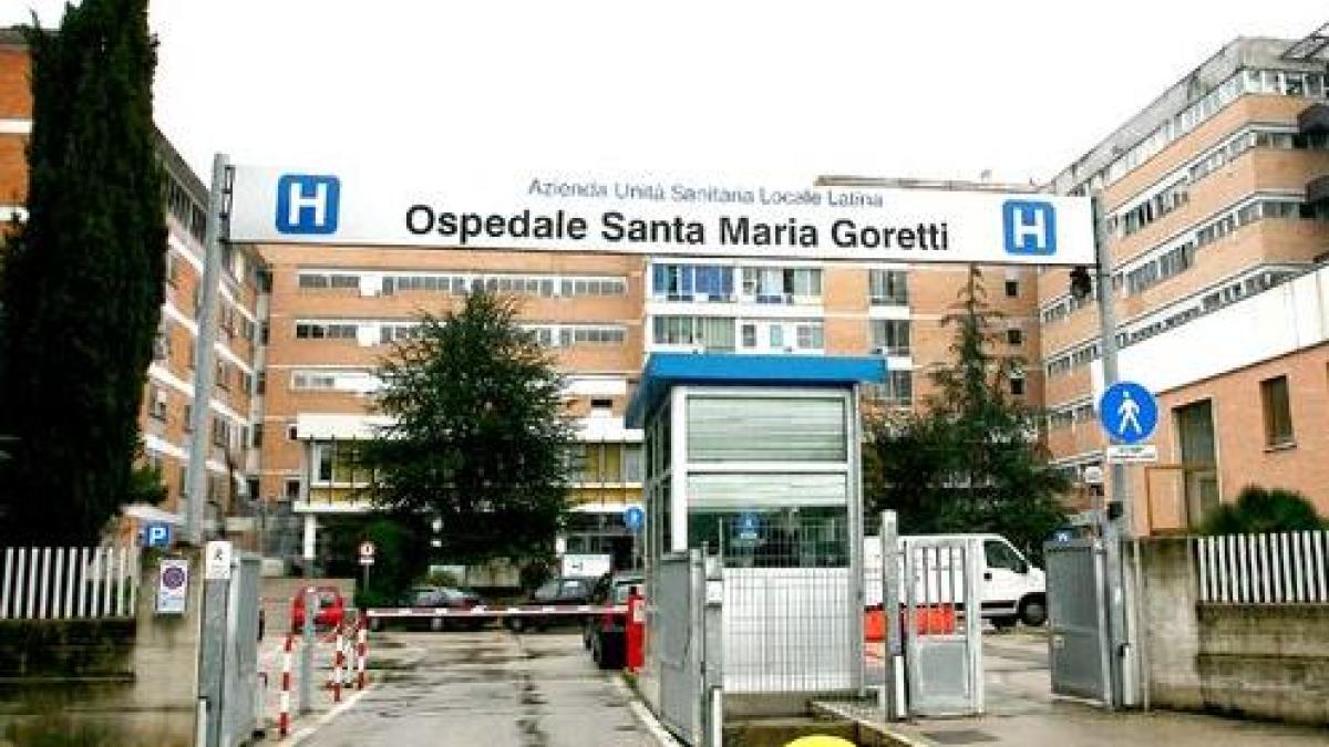 Latina, scambio di materiale pedopornografico: in manette infermiera dell'ospedale «Goretti» e altre due persone