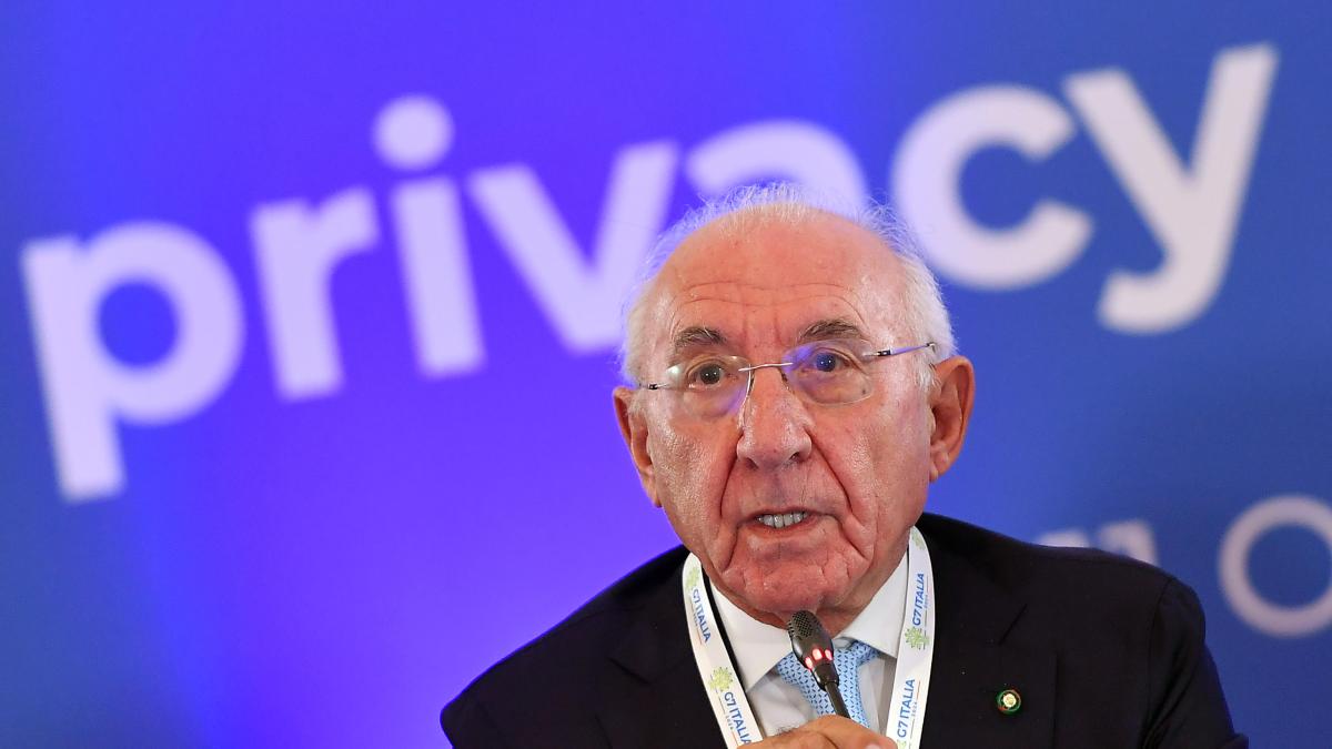 Garante privacy, Stanzione al Tg1: «Collegio non si dimette, accuse infondate»