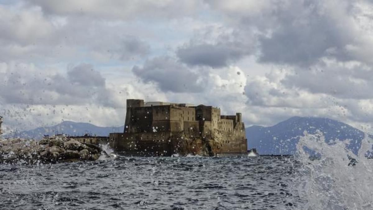 Maltempo in Campania, scatta l'allerta meteo per vento forte e mare mosso