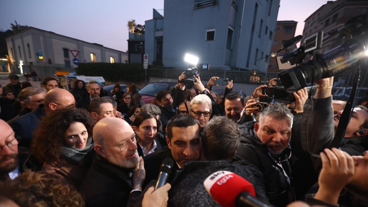 Le foto dei festeggiamenti di Michele de Pascale dopo la vittoria alle