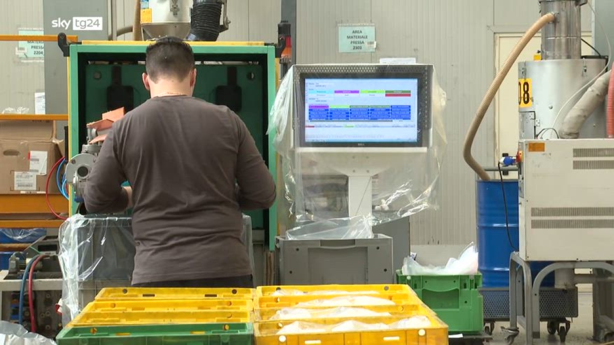 Siena, Giani incontra i sindacati della Beko: «Costruiamo insieme il futuro»