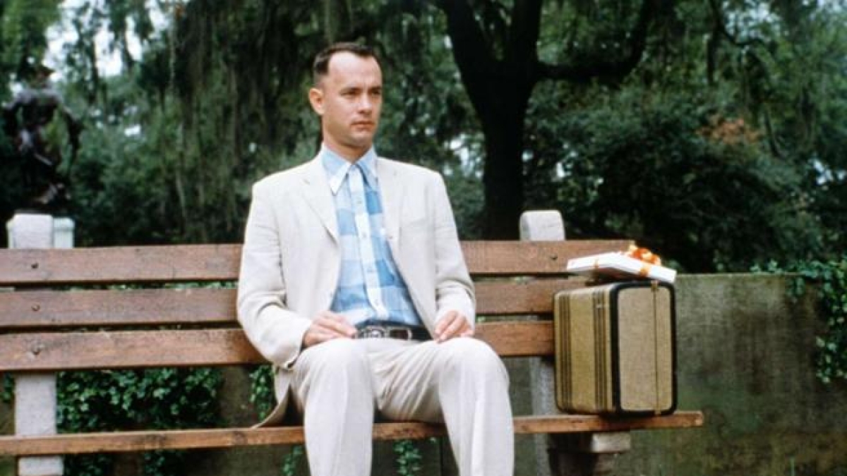 «Forrest Gump»: niente cachet per Tom Hanks, il rifiuto (con successivo pentimento) di John Travolta, 10 segreti