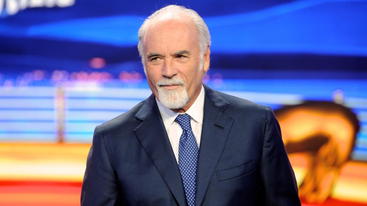 Antonio Ricci e la rivoluzione di Mediaset: «Striscia» slitta a novembre, «Paperissima Sprint» trasloca su Italia 1